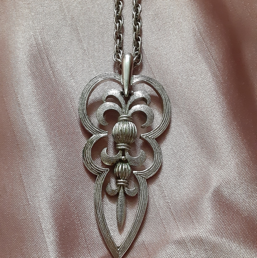 Vintage Trifari Necklace